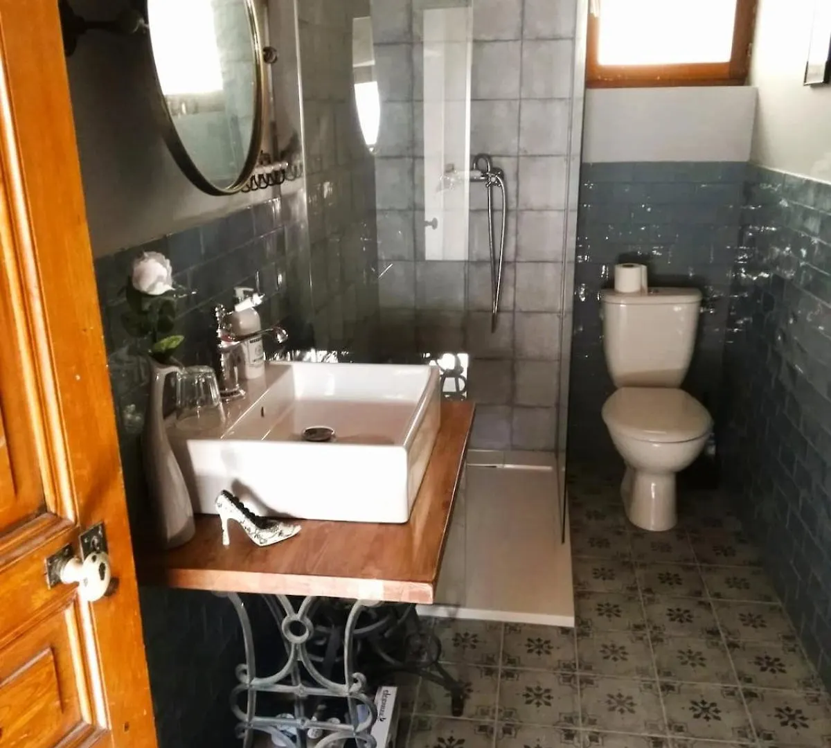 Maison De Caractere 170M2 Coeur De Village Saint-Montan Feriehus